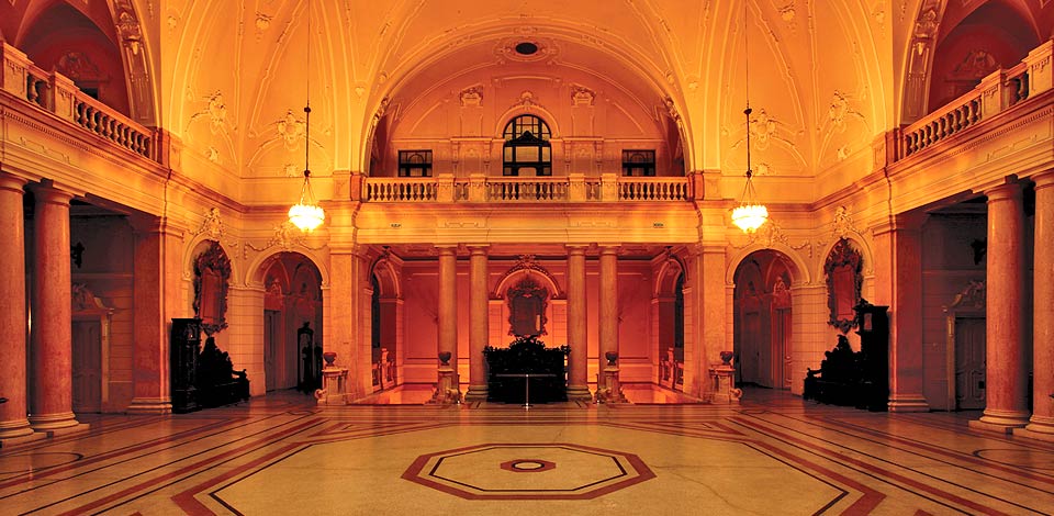 Museen und Theater