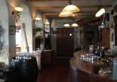 The Borik tavern is located on Pećine in a peaceful park, in a pleasant area with an outdoor terrace and a sea view. You can enjoy cuisine specialities her, as well as homemade bread and gnocchi, first class fish, risottos, busaras, meat specialities and traditional dishes prepared under the bell.