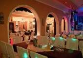 The Fortunal Restaurant offers a place to relax and have fun with pleasant music, good wine and grilled delicacies from its charcoal barbecue such as pork - chops on kaymak, gourmand hamburger steaks, meat platters and Zrinski stuffed turkey.