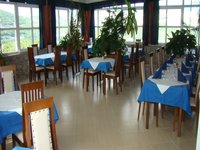 Neposredno iznad same stare jezgre grada Bakra nalazi se taverna 