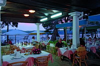 Smješten u uvali Čikat uz samo more i šetnicu, sa velikom ljetnom terasom, restoran Diana nudi bogati izbor jela od ribe, školjki, mesa i povrća, te veliki izbor pretežno domaćih vina. Restoran organizira gastronomska događanja - Dani šparoga, Dani janjetine, Miomirisi i okusi otoka Lošinja. Specijaliteti: salata od rakovice na prepečencu /&nbsp;krem juha od divljih šparoga /&nbsp;ravioli 